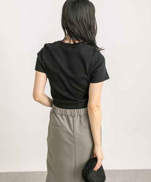 RIVE DROITE（リヴドロワ）の「MONN.:.(モン)/UネックTee（Tシャツ/カットソー・レディース・チャコールグレー/ブラック/ホワイト・FREE）」の18枚目の写真