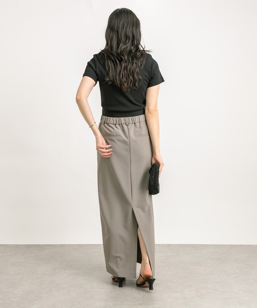 RIVE DROITE（リヴドロワ）の「MONN.:.(モン)/UネックTee（Tシャツ/カットソー・レディース・チャコールグレー/ブラック/ホワイト・FREE）」の15枚目の写真