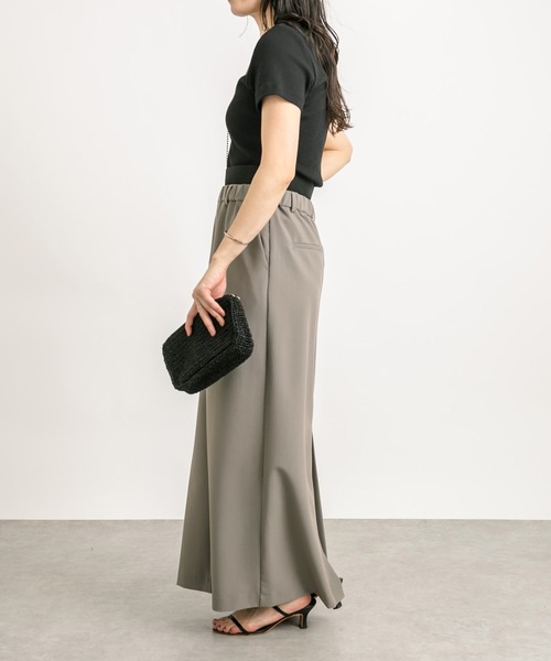 RIVE DROITE（リヴドロワ）の「MONN.:.(モン)/UネックTee（Tシャツ/カットソー・レディース・チャコールグレー/ブラック/ホワイト・FREE）」の14枚目の写真