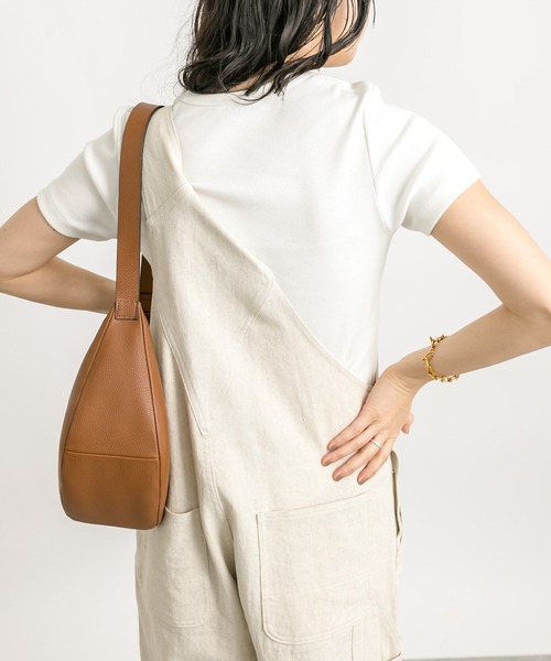 RIVE DROITE（リヴドロワ）の「MONN.:.(モン)/UネックTee（Tシャツ/カットソー・レディース・チャコールグレー/ブラック/ホワイト・FREE）」の10枚目の写真