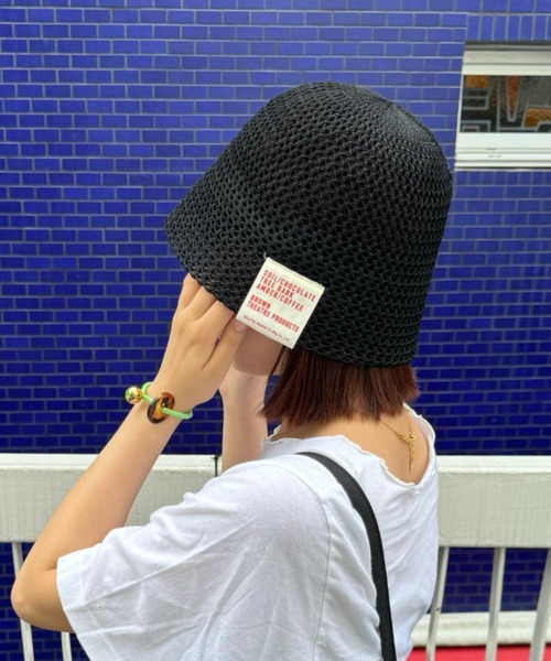 THEATRE PRODUCTS（シアタープロダクツ）の「BROWNメッシュバケットハット（キャップ・レディース・ベージュ/ブラック/ホワイト・FREE）」の2枚目の写真