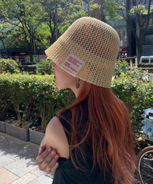 THEATRE PRODUCTS（シアタープロダクツ）の「BROWNメッシュバケットハット（キャップ・レディース・ベージュ/ブラック/ホワイト・FREE）」の4枚目の写真