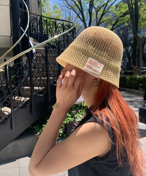 THEATRE PRODUCTS（シアタープロダクツ）の「BROWNメッシュバケットハット（キャップ・レディース・ベージュ/ブラック/ホワイト・FREE）」の5枚目の写真