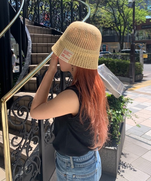 THEATRE PRODUCTS（シアタープロダクツ）の「BROWNメッシュバケットハット（キャップ・レディース・ベージュ/ブラック/ホワイト・FREE）」の10枚目の写真