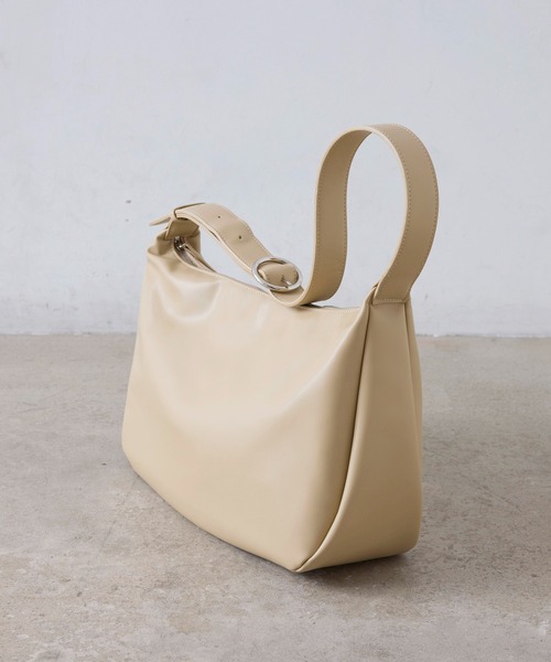 EFOLE（エフォル）の「【ZOZO限定】Round shoulder bag / ラウンド ショルダーバッグ（ショルダーバッグ・レディース・ブラック/ベージュ・FREE）」の9枚目の写真