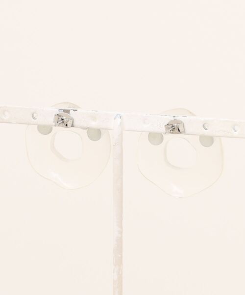 Q（キュー）の「クリアドーナツピアス（ピアス（両耳用）・レディース・シルバー・FREE）」の3枚目の写真