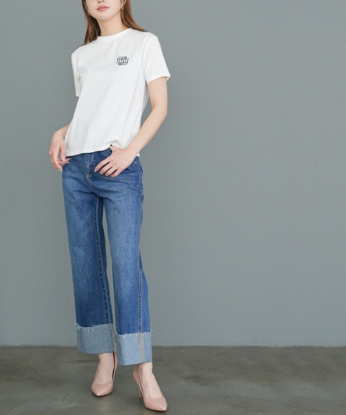 mili an deni(ミリアンデニ)の「半袖ワンポイントロゴ刺繍Tシャツ(Tシャツ/カットソー・レディース・オフホワイト/チャコールグレー/ブラック・M/L)」の14枚目の写真