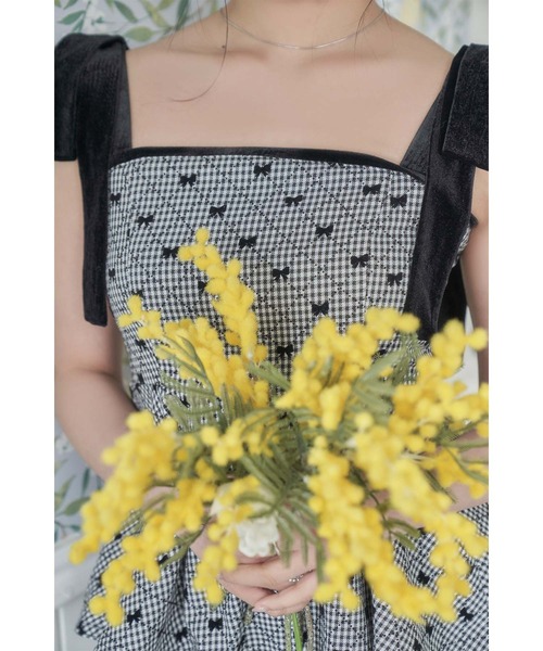 ANDGEEBEE（アンジービー）の「リボンペプラムビスチェ（その他トップス・レディース・ホワイト/ブラック・FREE）」の10枚目の写真