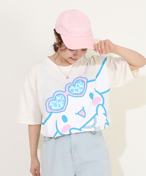 sanrio(サンリオ)の「親子お揃い サンリオ サングラスTシャツ 9578A(Tシャツ/カットソー・レディース・オフホワイト/その他25/パープル/その他24・L/S/M)」の2枚目の写真