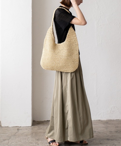 VitaFelice（ヴィータフェリーチェ）の「ペーパーバルーントートバッグ（かごバッグ・レディース・ナチュラル/ダークベージュ・FREE）」の6枚目の写真