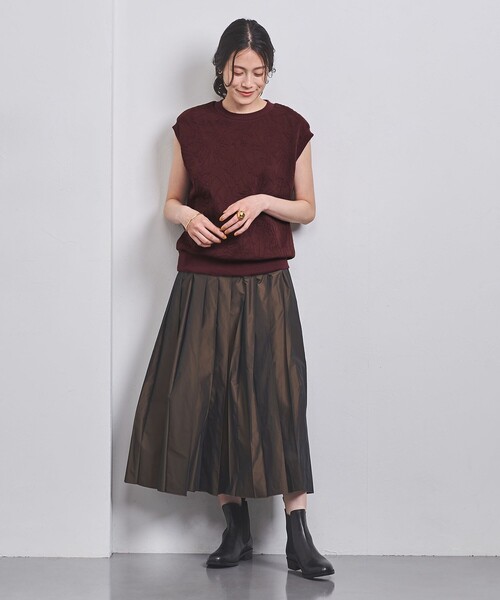 UNITED ARROWS（ユナイテッドアローズ）の「ジャカード ノースリーブ スウェット（スウェット・レディース・オフホワイト/ワインレッド/ブラック・FREE）」の5枚目の写真