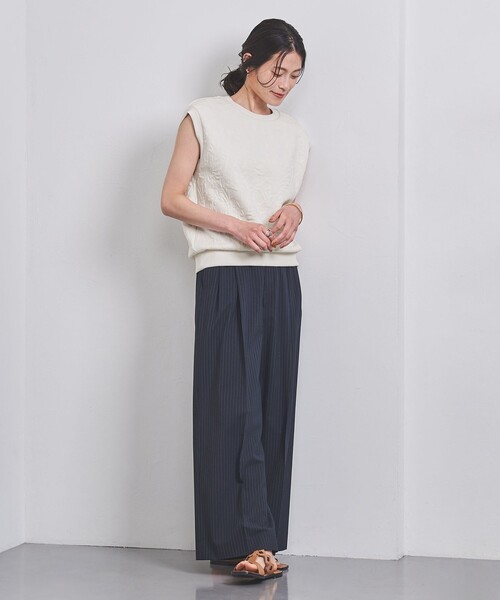 UNITED ARROWS（ユナイテッドアローズ）の「ジャカード ノースリーブ スウェット（スウェット・レディース・オフホワイト/ワインレッド/ブラック・FREE）」の8枚目の写真