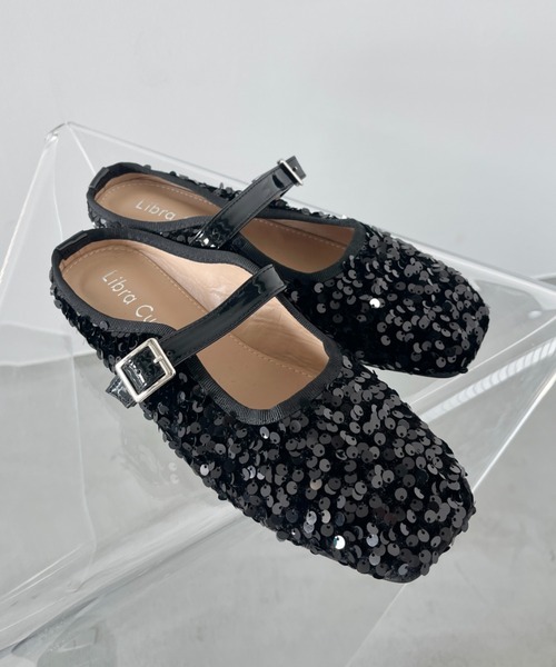 Libra Cue（リブラ キュー）の「スパンコールスリッポン（スリッポン・レディース・シルバー/ブラック・MEDIUM/LARGE）」の2枚目の写真