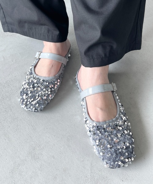 Libra Cue（リブラ キュー）の「スパンコールスリッポン（スリッポン・レディース・シルバー/ブラック・MEDIUM/LARGE）」の5枚目の写真