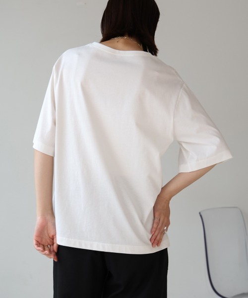Bou Jeloud(ブージュルード)の「フロッキーロゴTシャツ(Tシャツ/カットソー・レディース・オフホワイト/ブラック/イエロー/オレンジ・FREE)」の15枚目の写真