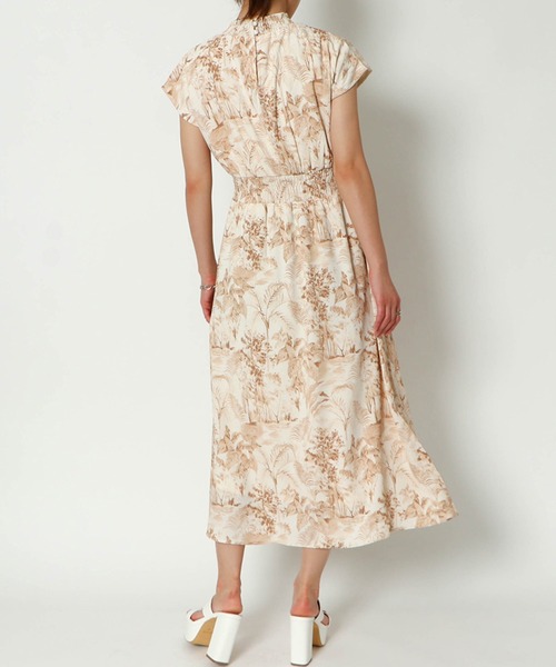 GORGE（ゴージ）の「《シャーリングウエスト×フレア》レディース マキシワンピース 半袖 春夏秋（ワンピース・レディース・ベージュ/ブラック/ブルー・F）」の5枚目の写真