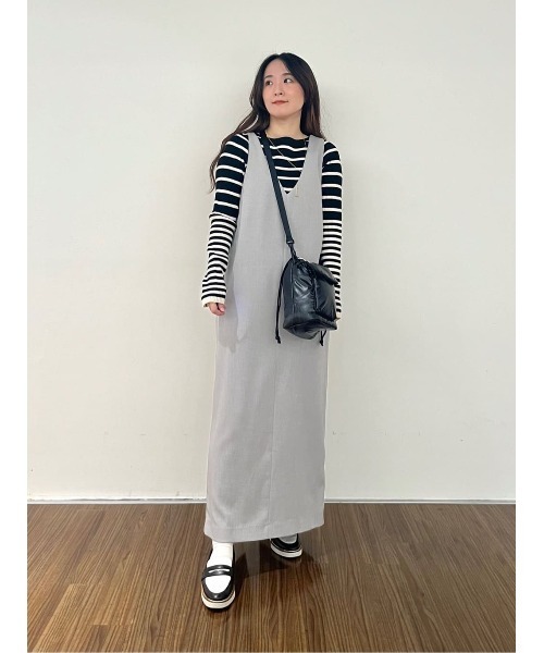 cloenc(クロエンス)の「◆【手洗い可】Vネックジャンパースカート(ワンピース・レディース・ライトグレー/ダークグレー/ライトベージュ・01/02/03)」の4枚目の写真