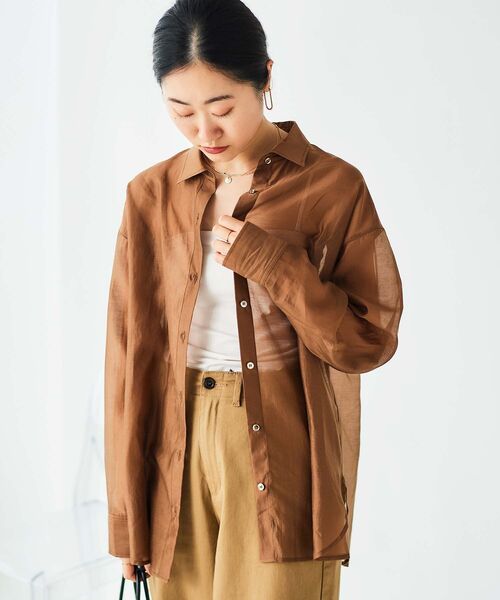 le.coeur blanc（ルクールブラン）の「【飯豊まりえさん着用】シアーオーバーレギュラーカラーシャツ（シャツ/ブラウス・レディース・ピンク/キャメル/ベージュ・38）」の17枚目の写真