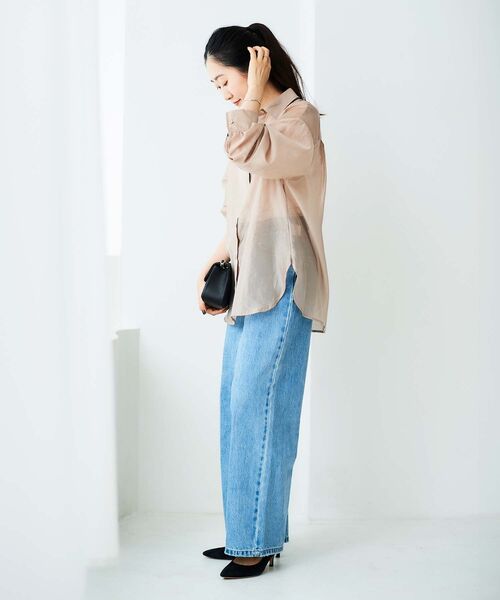 le.coeur blanc（ルクールブラン）の「【飯豊まりえさん着用】シアーオーバーレギュラーカラーシャツ（シャツ/ブラウス・レディース・ピンク/キャメル/ベージュ・38）」の4枚目の写真