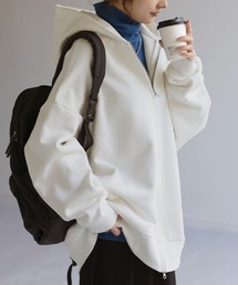 ジップアップパーカー