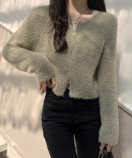 c.u.l（シーユーエル）の「ダブルジップ ふわふわニットトップス culw745（ニット/セーター・レディース・ブラック/アイボリー/カーキ・FREE）」の3枚目の写真