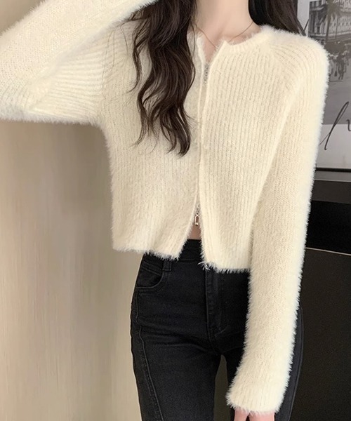 c.u.l（シーユーエル）の「ダブルジップ ふわふわニットトップス culw745（ニット/セーター・レディース・ブラック/アイボリー/カーキ・FREE）」の5枚目の写真