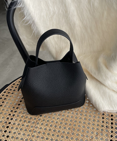 CAPRICIEUX LE'MAGE(カプリシューレマージュ)の「2SETバケットバッグ(ショルダーバッグ・レディース・シルバー/ブラック/ブラウン・FREE)」の7枚目の写真