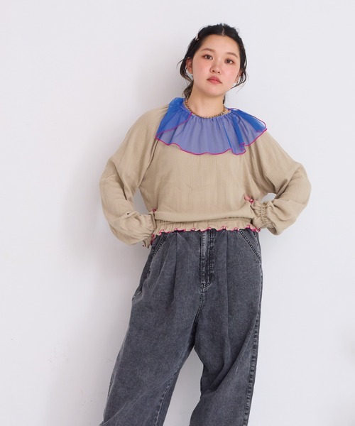 CALMIA(カルミア)の「チュールフレアーカラーカットソー/おとな(Tシャツ/カットソー・レディース・ライトブルー/オフホワイト/グレー/レッド・160cm)」の5枚目の写真