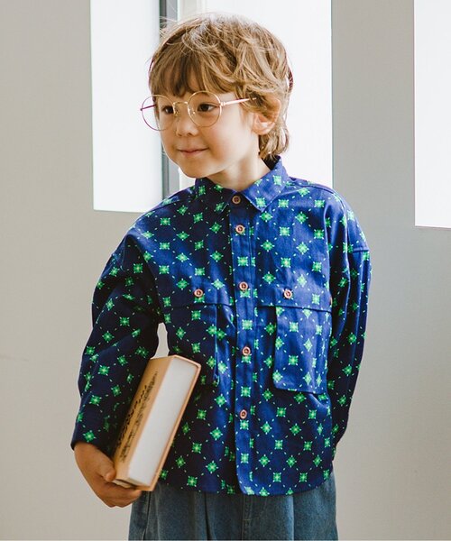 p.premier（ピードットプルミエ）の「【リンク】いいことありそうなクローバー総柄シャツジャケット（シャツ/ブラウス・キッズ・イエロー/ネイビー/アイボリー・140/90/100/110/120/80/130）」の2枚目の写真