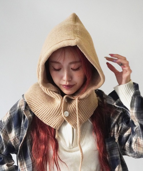 Port（ポート）の「【 SORUTT / ソルト 】 ボタン付き バラクラバ / ニットフード ウォームキャップ #（ニットキャップ/ビーニー・レディース・レッド/ベージュ/グレー/ブラック/アイボリー・FREE）」の7枚目の写真