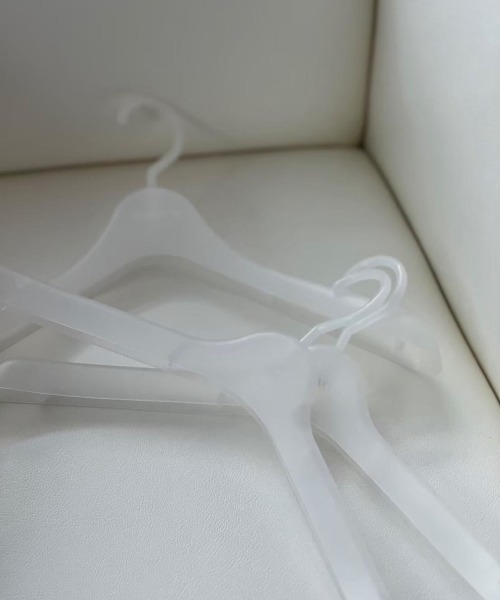 TODAYFUL(トゥデイフル)の「Crape Satin Shirts(シャツ/ブラウス・レディース・キナリ/インディゴブルー/キャメル・FREE)」の20枚目の写真