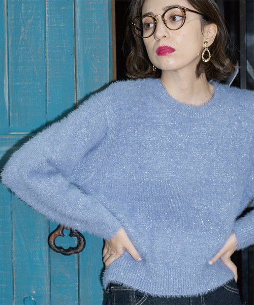 OPAQUE.CLIP(オペークドットクリップ)の「◆≪エマール検証済≫スパンコールフェザーニット【洗濯機洗い可/抗ピル】(ニット/セーター・レディース・ホワイト系8/ライトグレー系5/ライトパープル/ブルー系5/ネイビー系5・36/38/40)」の4枚目の写真