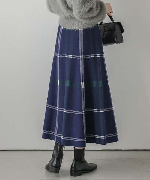 La-gemme（ラジェム）の「ジャガードニット チェック柄スカート（スカート・レディース・ブラック×ホワイト/ネイビー系1/ネイビー系2・フリー）」の9枚目の写真