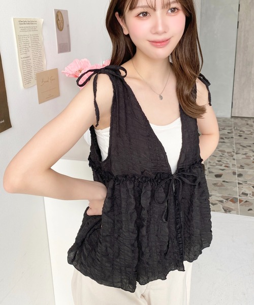 moment+(モーメントプラス)の「ポコポコチェックショルダーリボンペプラムベスト(ベスト・レディース・ブラック/オフホワイト/ナチュラル・M/L)」の3枚目の写真