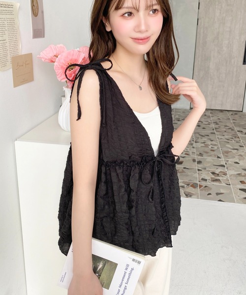 moment+(モーメントプラス)の「ポコポコチェックショルダーリボンペプラムベスト(ベスト・レディース・ブラック/オフホワイト/ナチュラル・M/L)」の20枚目の写真