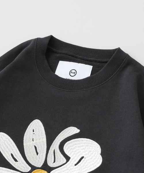 B.C STOCK（ベーセーストック）の「P of E BIG FLOWER エンブロイダリースウェット（スウェット・メンズ・グレー/アイボリー/ブラウン/ネイビー・MEDIUM/LARGE）」の18枚目の写真