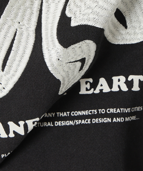 B.C STOCK（ベーセーストック）の「P of E BIG FLOWER エンブロイダリースウェット（スウェット・メンズ・グレー/アイボリー/ブラウン/ネイビー・MEDIUM/LARGE）」の21枚目の写真