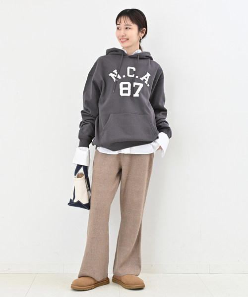 SCREEN STARS（スクリーンスターズ）の「SCREEN STARS SLOBE別注 ロゴフーディー 2423-091SSBTSL（パーカー・レディース・チャコールグレー/ライトグレー・FREE）」の3枚目の写真