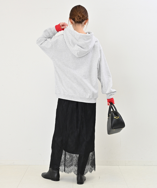 SCREEN STARS（スクリーンスターズ）の「SCREEN STARS SLOBE別注 ロゴフーディー 2423-091SSBTSL（パーカー・レディース・チャコールグレー/ライトグレー・FREE）」の16枚目の写真