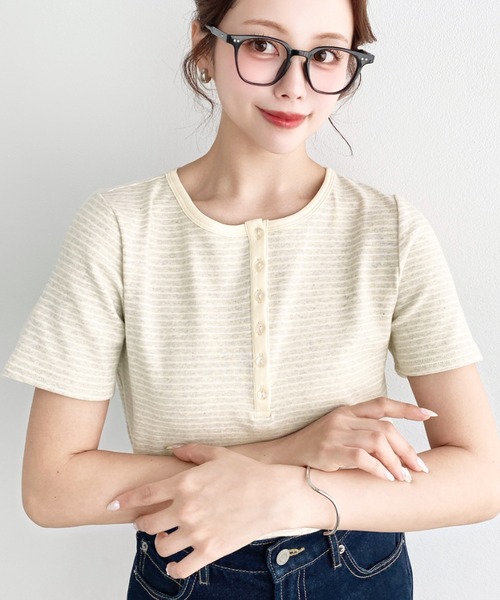 moment+(モーメントプラス)の「ヘンリーネックボーダー半袖Tシャツ(Tシャツ/カットソー・レディース・ピンク/ネイビー/オートミール/チャコールグレー/オフホワイト/ブラック・M/L)」の8枚目の写真