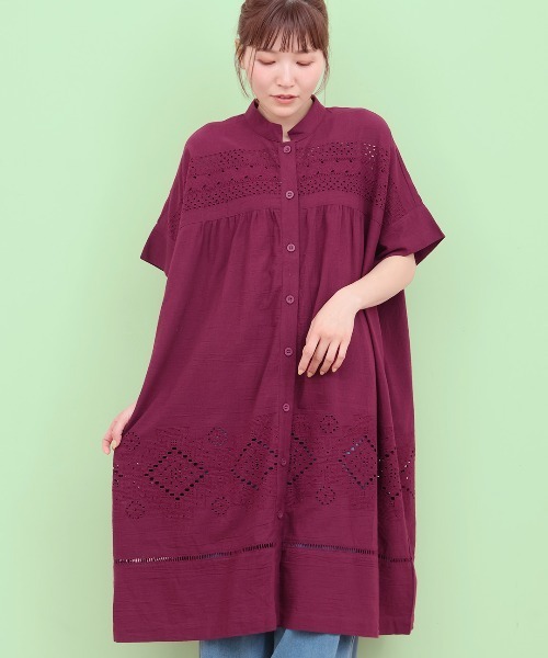 チチカカ(チチカカ)の「Rico カットワーク刺繍ワンピース(ワンピース・レディース・ナチュラル/ボルドー/グリーン・FREE)」の3枚目の写真
