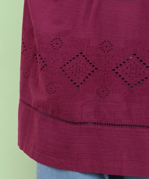 チチカカ(チチカカ)の「Rico カットワーク刺繍ワンピース(ワンピース・レディース・ナチュラル/ボルドー/グリーン・FREE)」の10枚目の写真