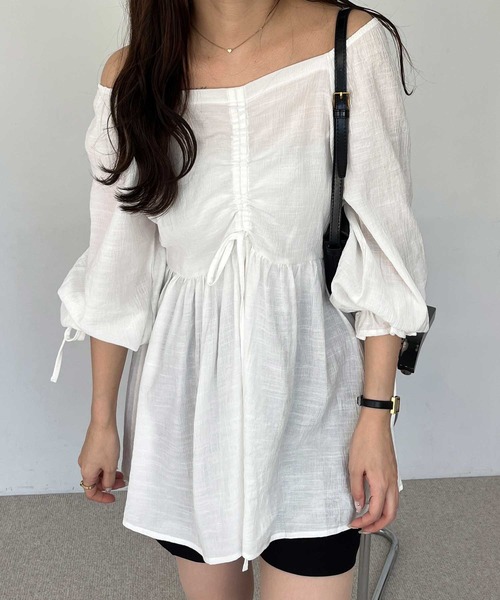 nelliy.（ネルリー）の「２ＷＡＹドロストブラウス（シャツ/ブラウス・レディース・オフホワイト/ブラック・LARGE/MEDIUM）」の3枚目の写真