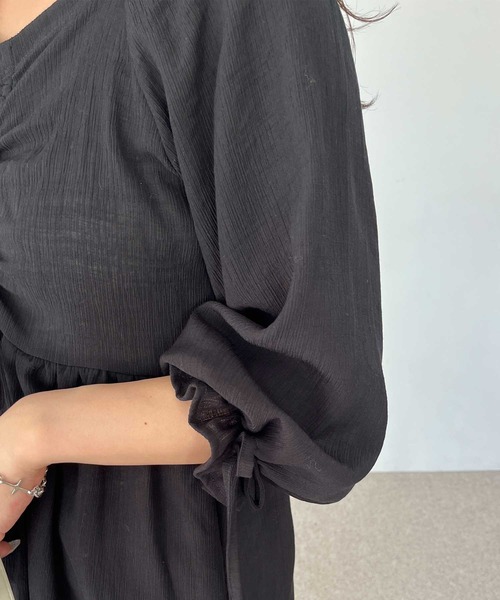 nelliy.（ネルリー）の「２ＷＡＹドロストブラウス（シャツ/ブラウス・レディース・オフホワイト/ブラック・LARGE/MEDIUM）」の14枚目の写真