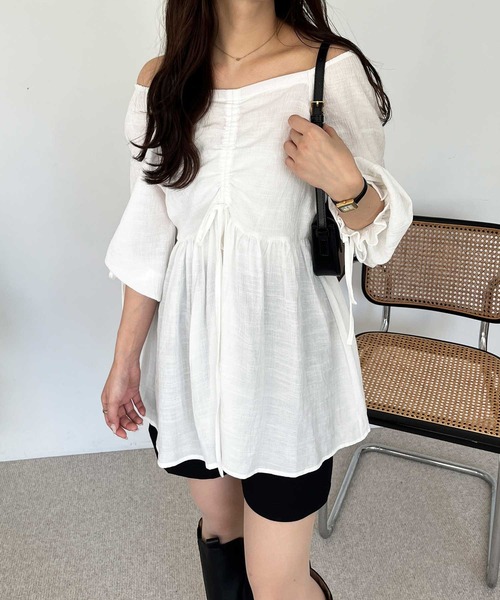 nelliy.（ネルリー）の「２ＷＡＹドロストブラウス（シャツ/ブラウス・レディース・オフホワイト/ブラック・LARGE/MEDIUM）」の16枚目の写真