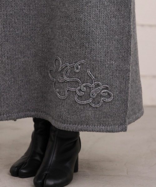 Bab(バブ)の「ウールライクフラワー刺繍スカート(スカート・レディース・ブラック/グレー/アイボリー・FREE)」の12枚目の写真