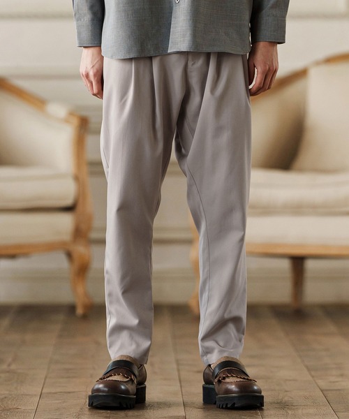 CAMBIO(カンビオ)の「mp13246-Two Tuck Sarrouel Slacks サルエルパンツ(その他パンツ・メンズ・ブラック/グレイッシュベージュ・S/M/L)」の3枚目の写真