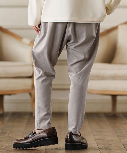 CAMBIO(カンビオ)の「mp13246-Two Tuck Sarrouel Slacks サルエルパンツ(その他パンツ・メンズ・ブラック/グレイッシュベージュ・S/M/L)」の5枚目の写真