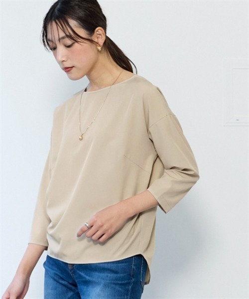 nissen（ニッセン）の「さらとろコクーンブラウス（防しわ・吸汗速乾）＜大きいサイズ有＞（シャツ/ブラウス・レディース・ブラック/オフホワイト/グレイッシュベージュ/ラベンダー・M/L/LL/3L/S）」の4枚目の写真