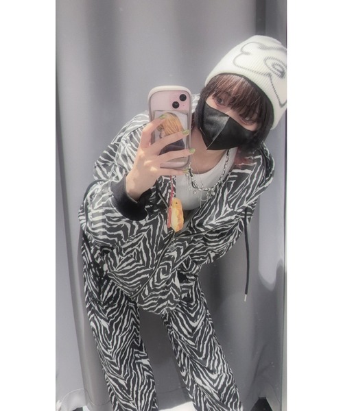 REFLEM/レフレム』アニマルクロス刺繍スウェットパンツ